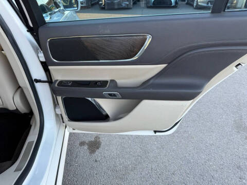 2017 Lincoln Continental Reserve