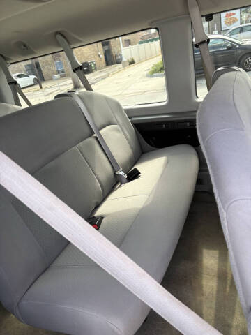 2013 Ford E-Series E-350 SD XLT