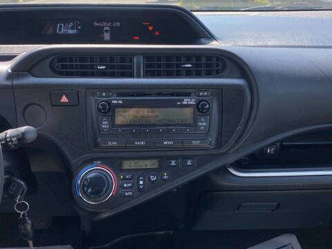 2014 Toyota Prius c Two