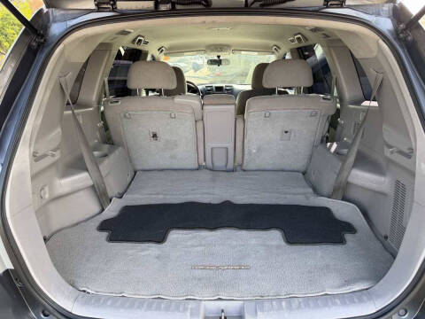 2011 Toyota Highlander SE