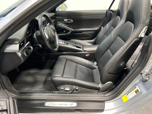 2014 Porsche 911 Carrera 4