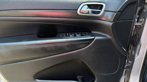 2018 Jeep Grand Cherokee Laredo E