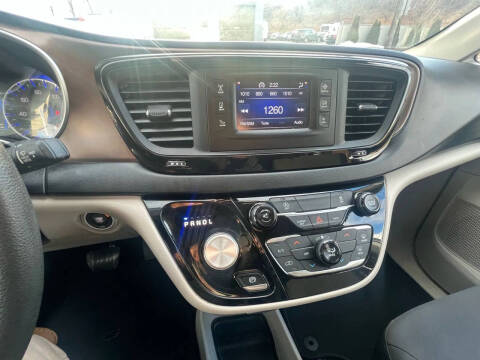 2017 Chrysler Pacifica Touring