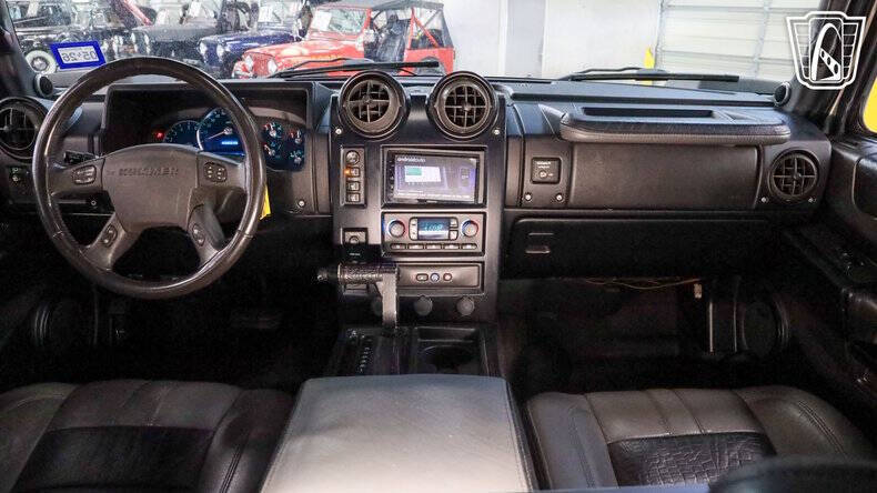 2003 HUMMER H2