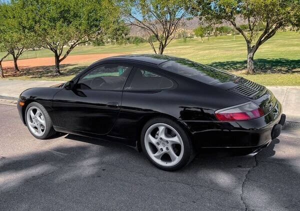2001 Porsche 911 Carrera 4
