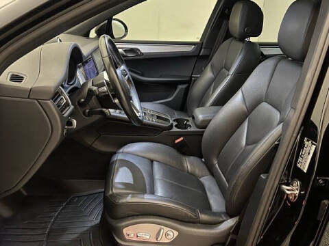 2020 Porsche Macan S