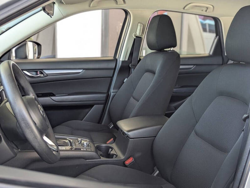 2017 Mazda CX-5 Sport