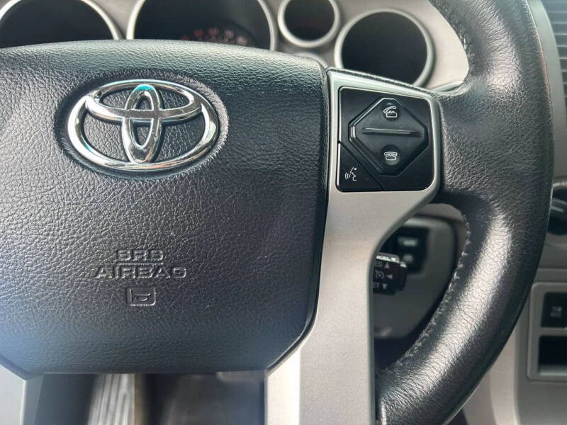 2015 Toyota Sequoia SR5