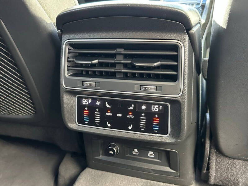 2022 Audi Q7 quattro Premium Plus 55 TFSI