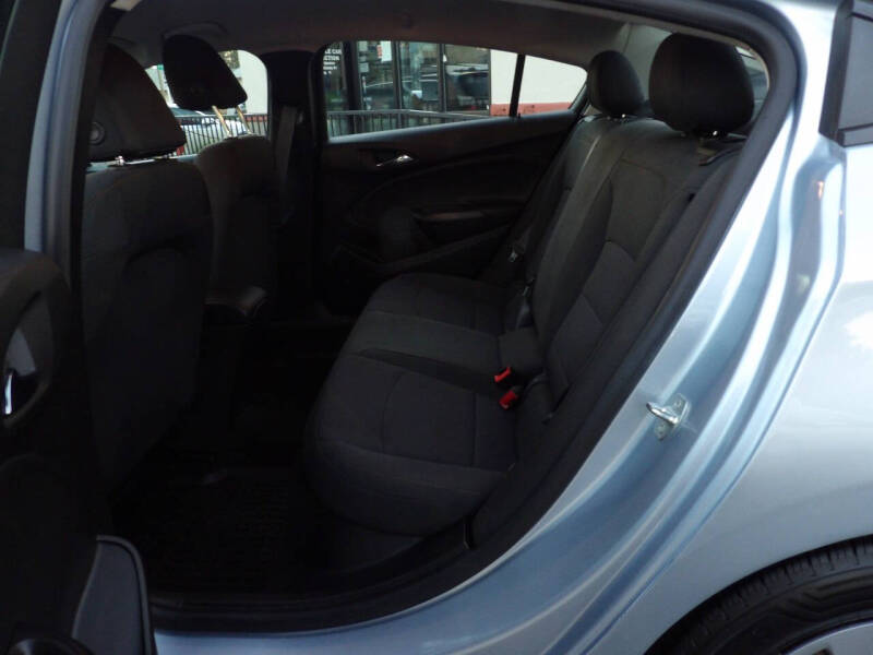 2017 Chevrolet Cruze LS Manual