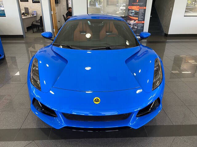2025 Lotus Emira 9