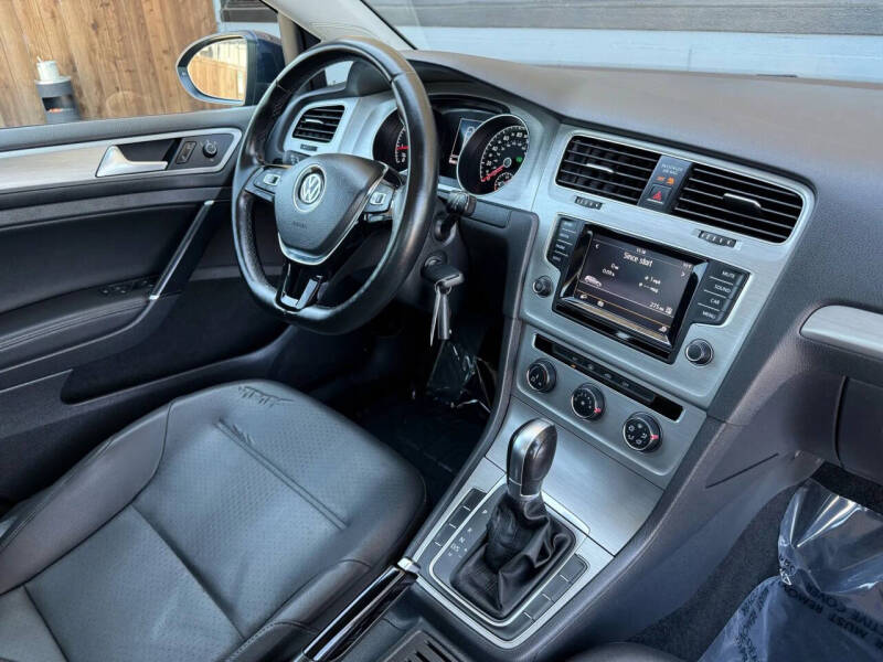 2015 Volkswagen Golf