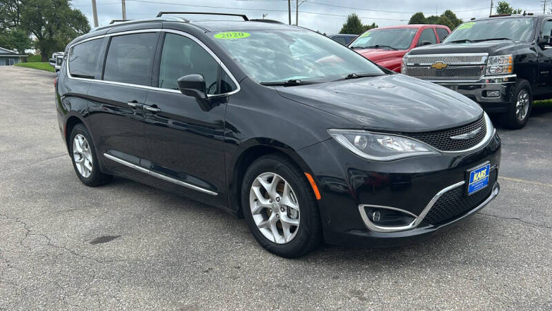 2020 Chrysler Pacifica Touring L