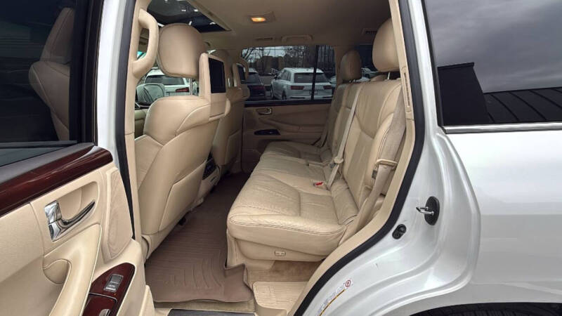 2013 Lexus LX 570