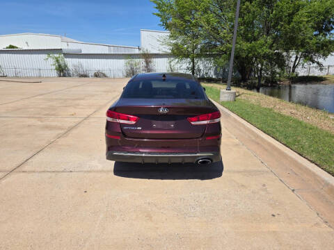 2019 Kia Optima LX
