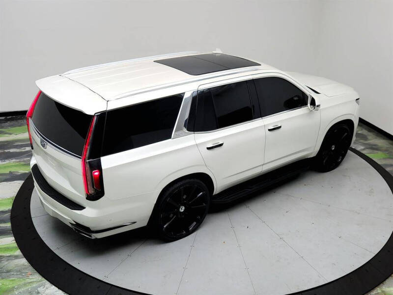 2022 Cadillac Escalade Premium Luxury