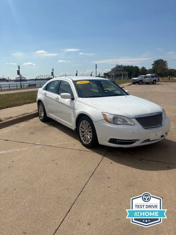 2013 Chrysler 200 LX