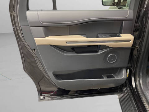 2023 Ford Expedition MAX XLT
