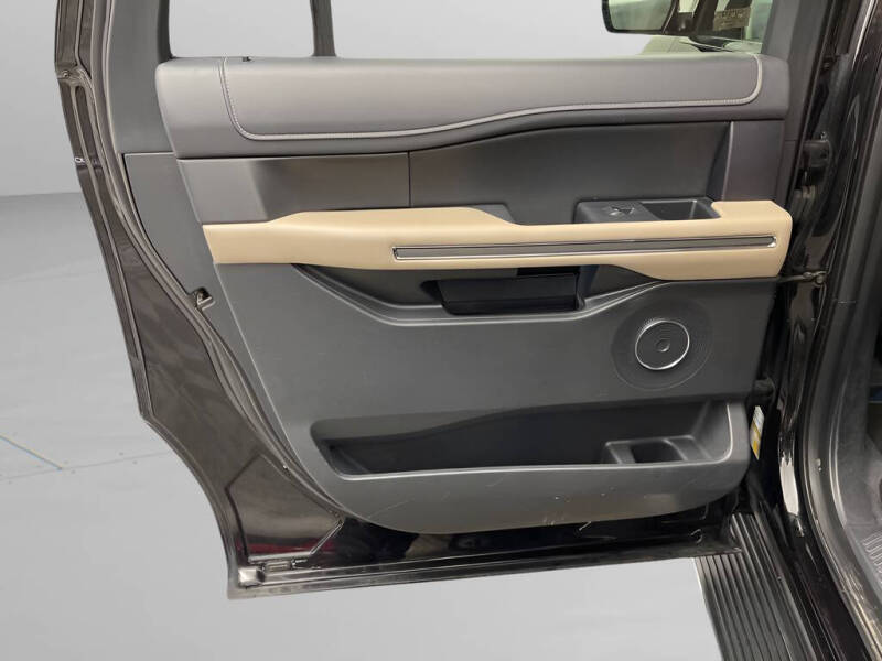 2023 Ford Expedition MAX XLT
