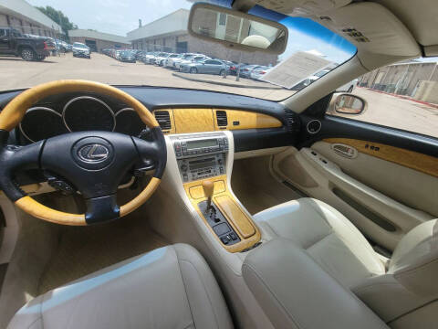 2004 Lexus SC 430