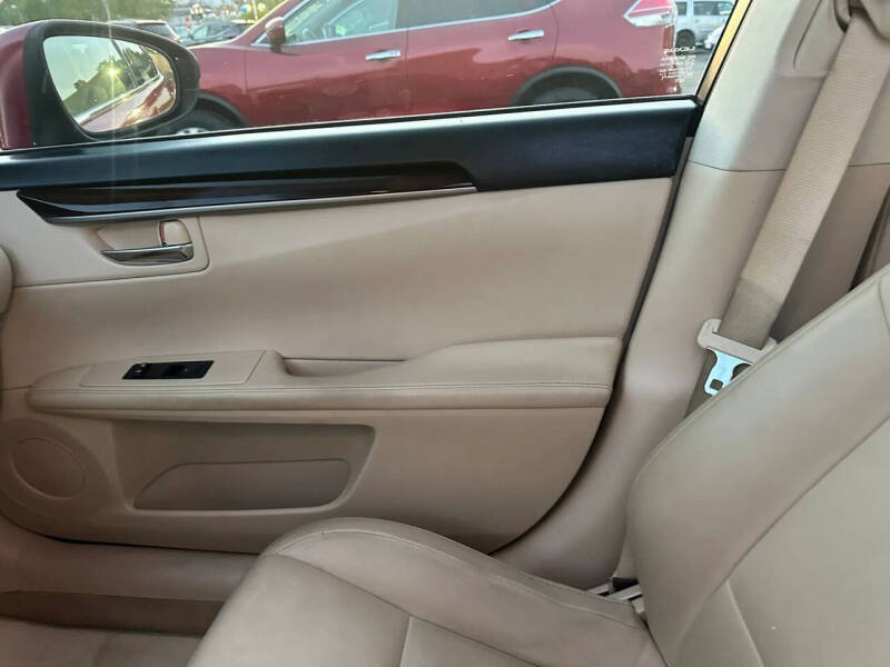 2013 Lexus ES 350