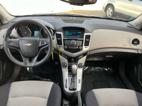 2014 Chevrolet Cruze LS Auto