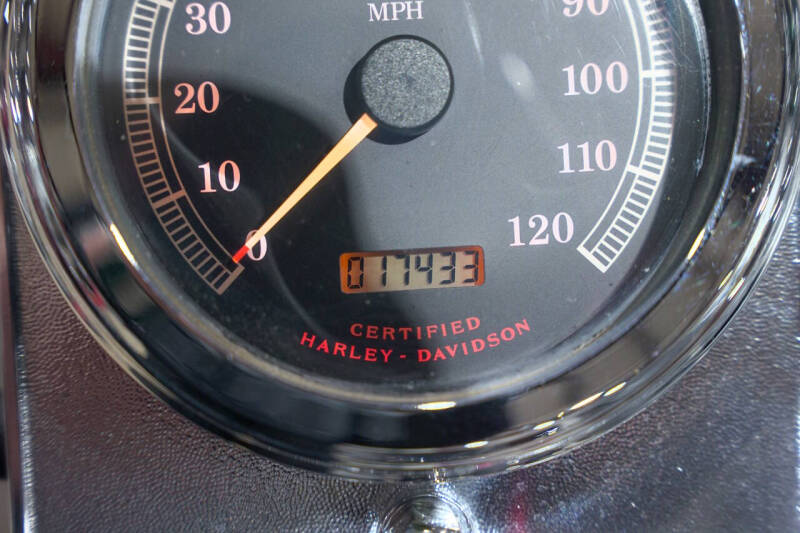 2003 Harley-Davidson FLH