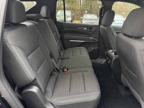 2024 Chevrolet Traverse LT