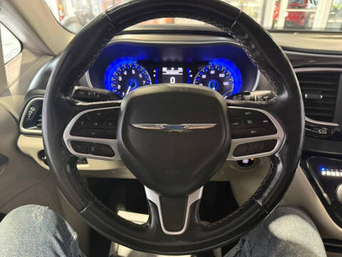 2020 Chrysler Pacifica Touring L