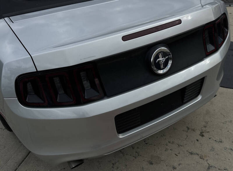 2013 Ford Mustang V6