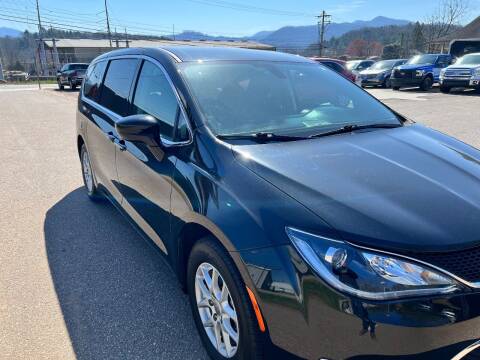 2020 Chrysler Pacifica for sale at Mitchs Auto Sales in Franklin NC