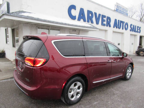 2017 Chrysler Pacifica Touring-L Plus