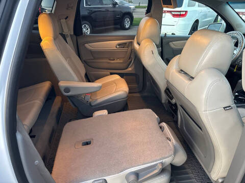 2017 Chevrolet Traverse LT
