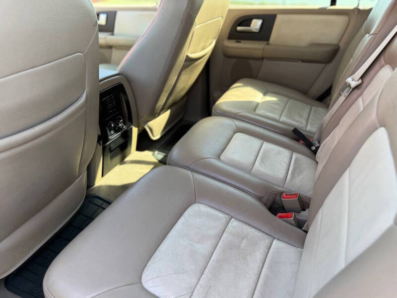 2004 Ford Expedition Eddie Bauer