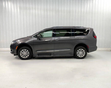 2019 Chrysler Pacifica Touring L