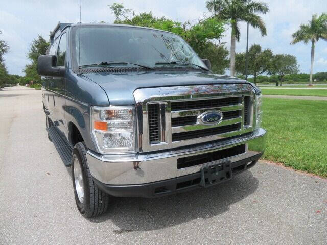 2014 Ford E-Series E-150 XLT