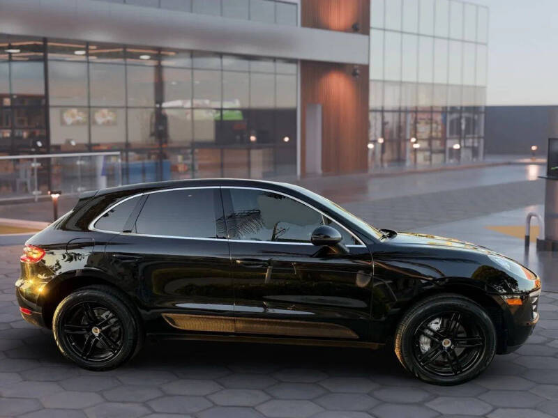 2016 Porsche Macan S