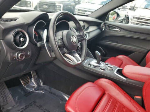 2022 Alfa Romeo Stelvio Sprint