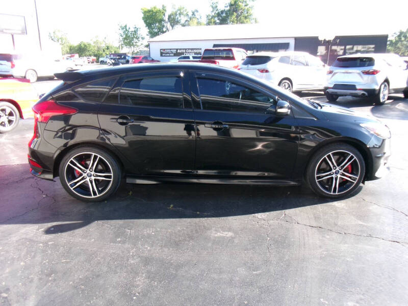 2017 Ford Focus ST
