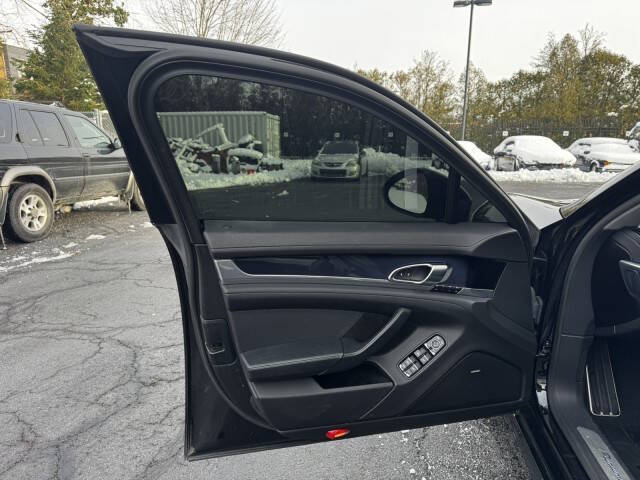 2016 Porsche Panamera 4S