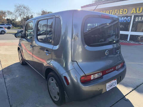 2011 Nissan cube