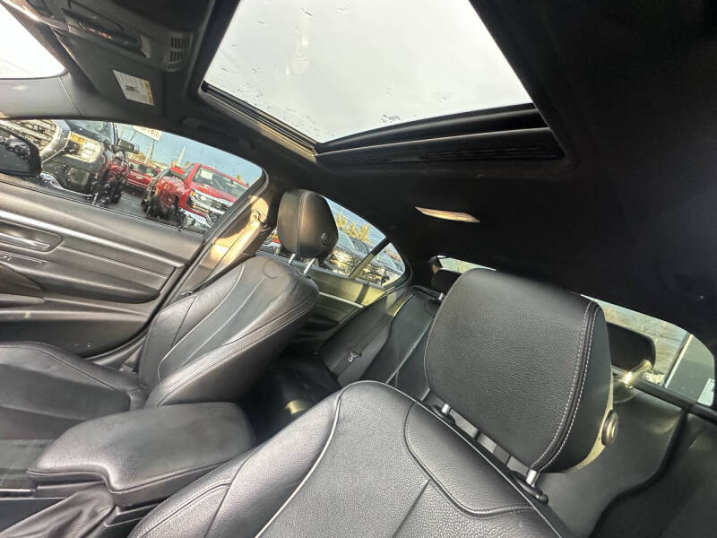 2017 BMW 3 Series 330i xDrive