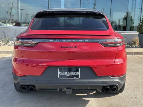 2021 Porsche Cayenne S Coupe