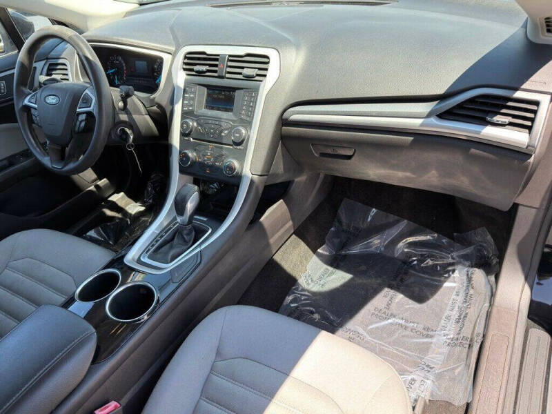 2014 Ford Fusion S