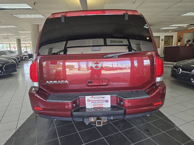 2012 Nissan Armada SV