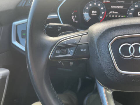 2022 Audi Q3 quattro S line Premium 45 TFSI