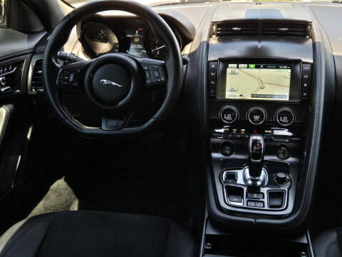 2017 Jaguar F-TYPE