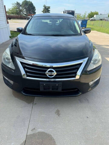 2014 Nissan Altima for sale at Carsland KC in Kansas City MO