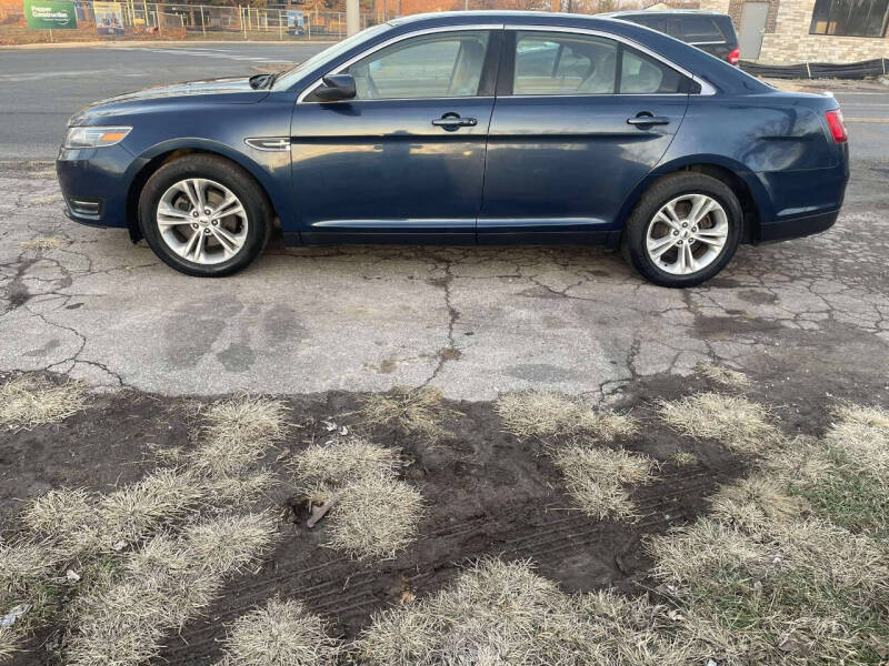 2017 Ford Taurus SEL