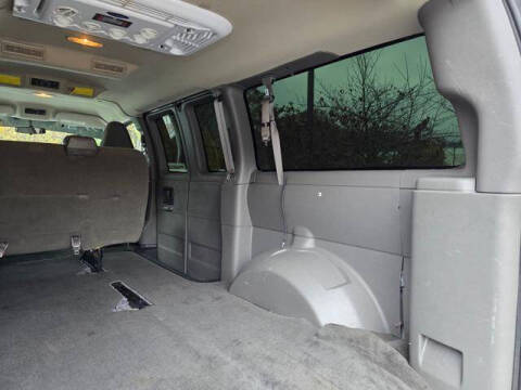 2017 Chevrolet Express LT 2500